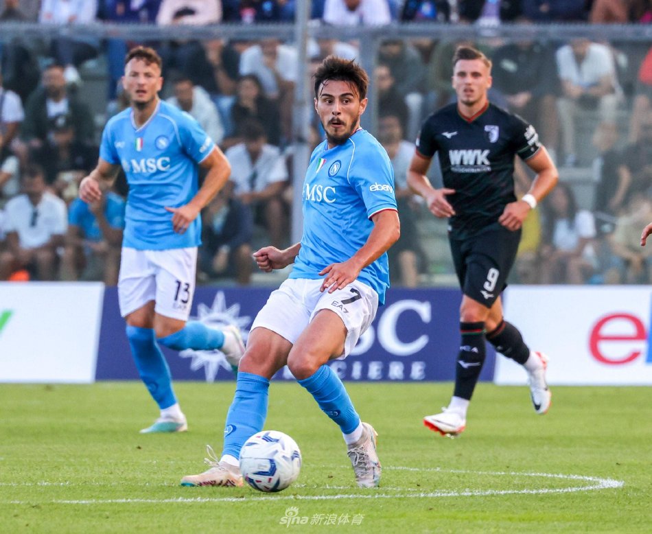 战术充满看 战术充满看